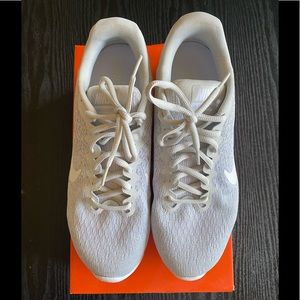 Womens Nike Air Max Sequent 2 Shoe